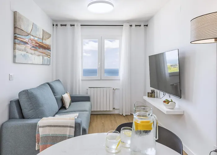 Zephyra Villa *